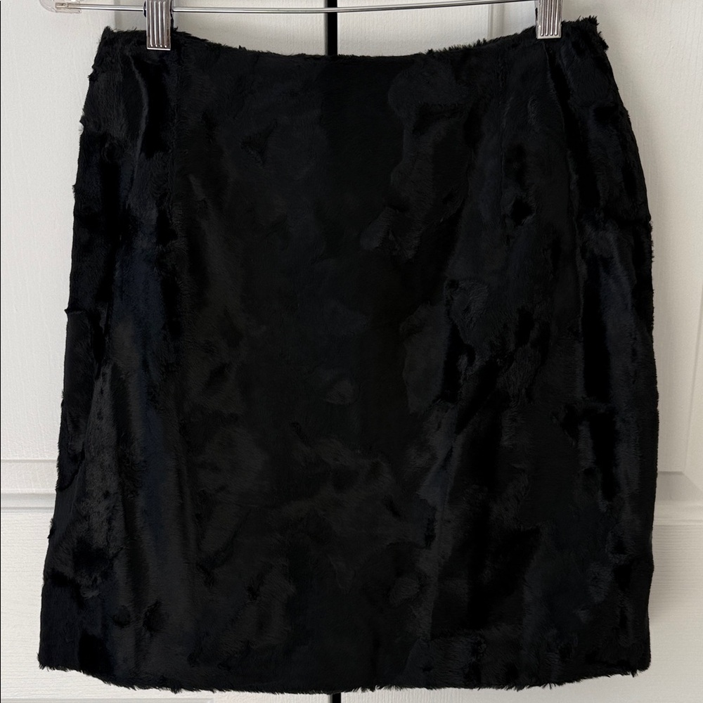 Chic Black Faux Fur Mini Skirt b Henri Bendel New York size 12